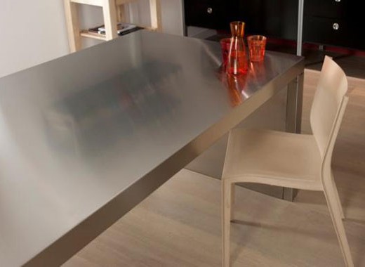 Cuisine inox sur mesure : évier, mobilier, table, crédence, plan ... Inox désign Dosseret